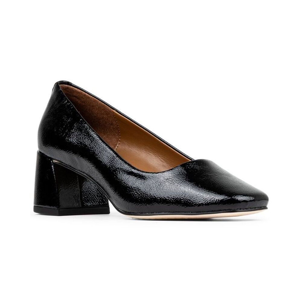 Donald Pliner Aquarius Pump, Black